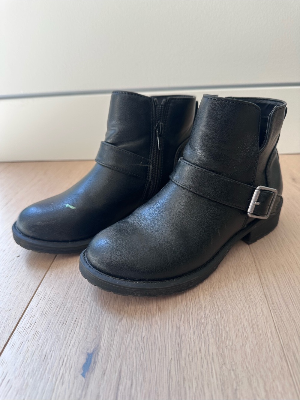 Kids Black Ankle Buckle Boots Size 1